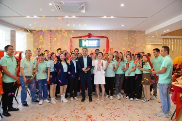 Shenzhen Han Hui Plastic Production Co., Ltd.