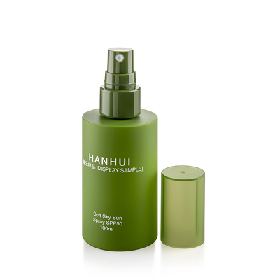 Custom Green Plastic Spray Bottles With Green Cap 100ML Luxurious Height 91.5 MM Sample Provided